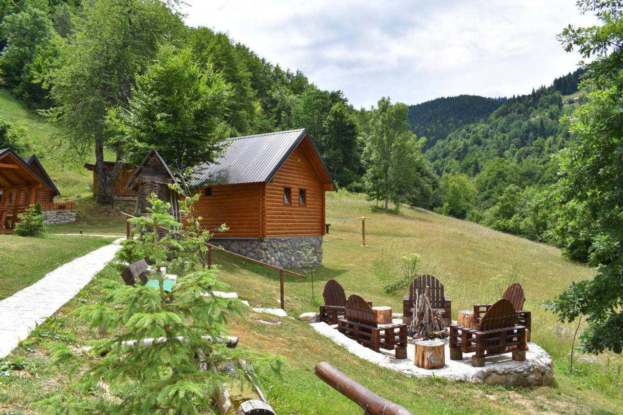 Gradine - Katun kamp Villa Plav Bagian luar foto
