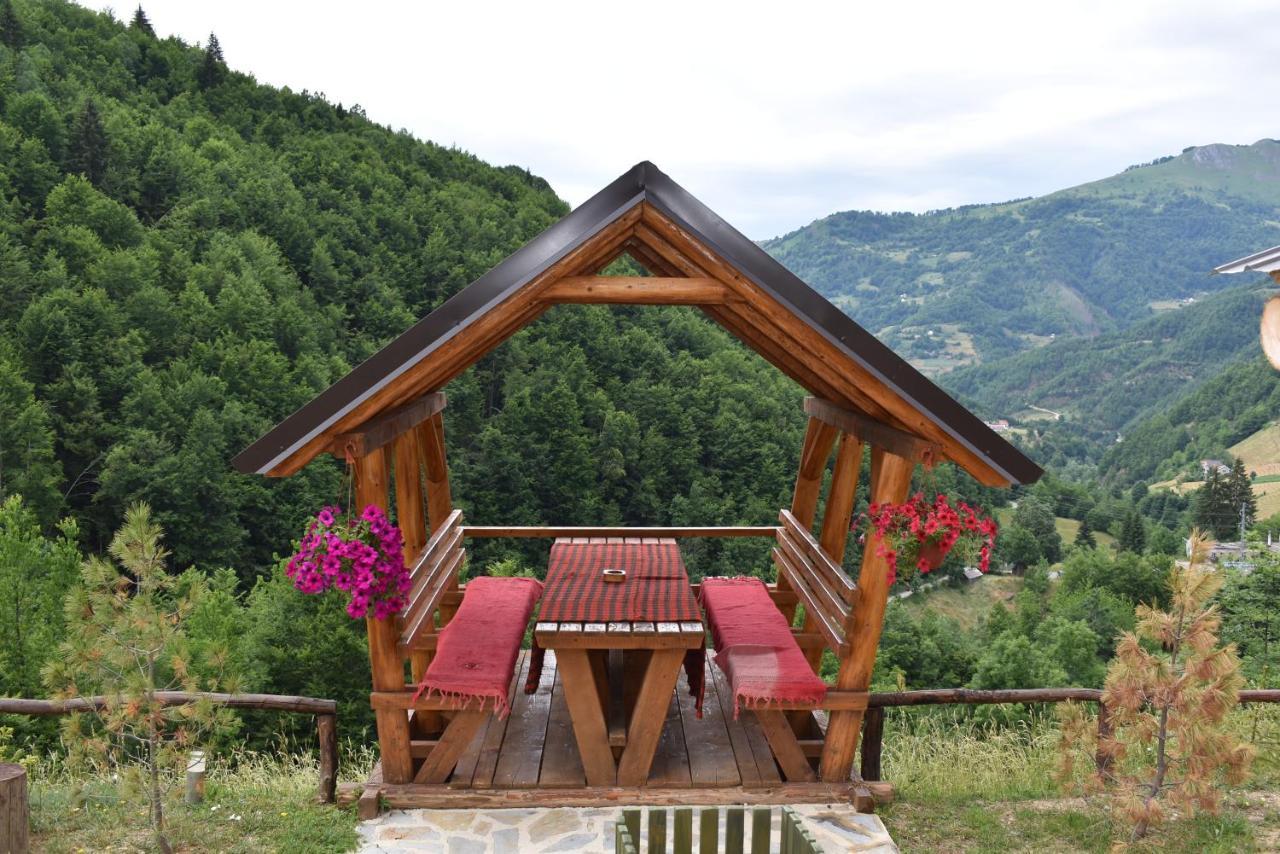 Gradine - Katun kamp Villa Plav Bagian luar foto